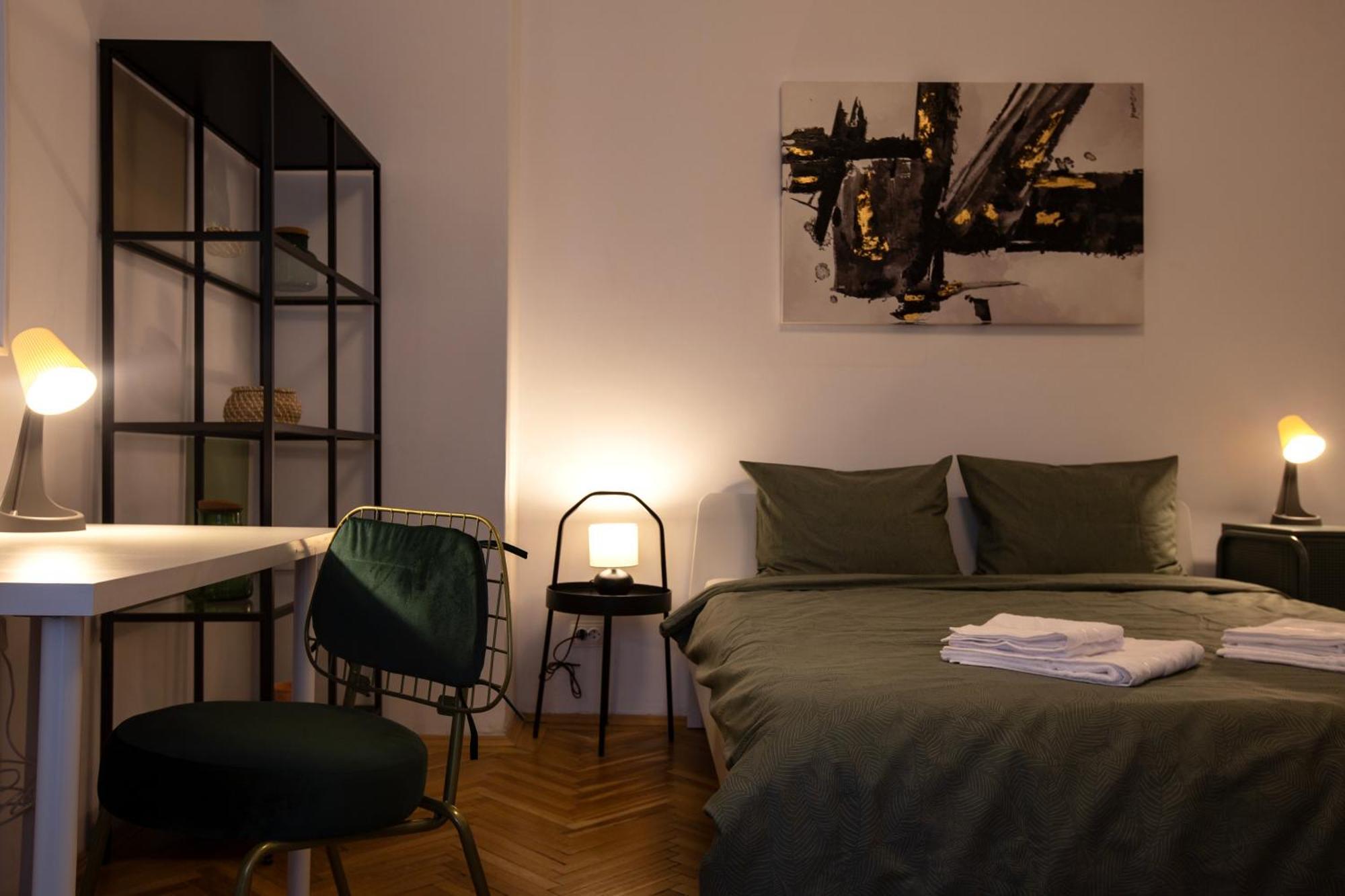 Ultracentral Hong Kong 3 Bdrm Apartment Bukareszt Zewnętrze zdjęcie