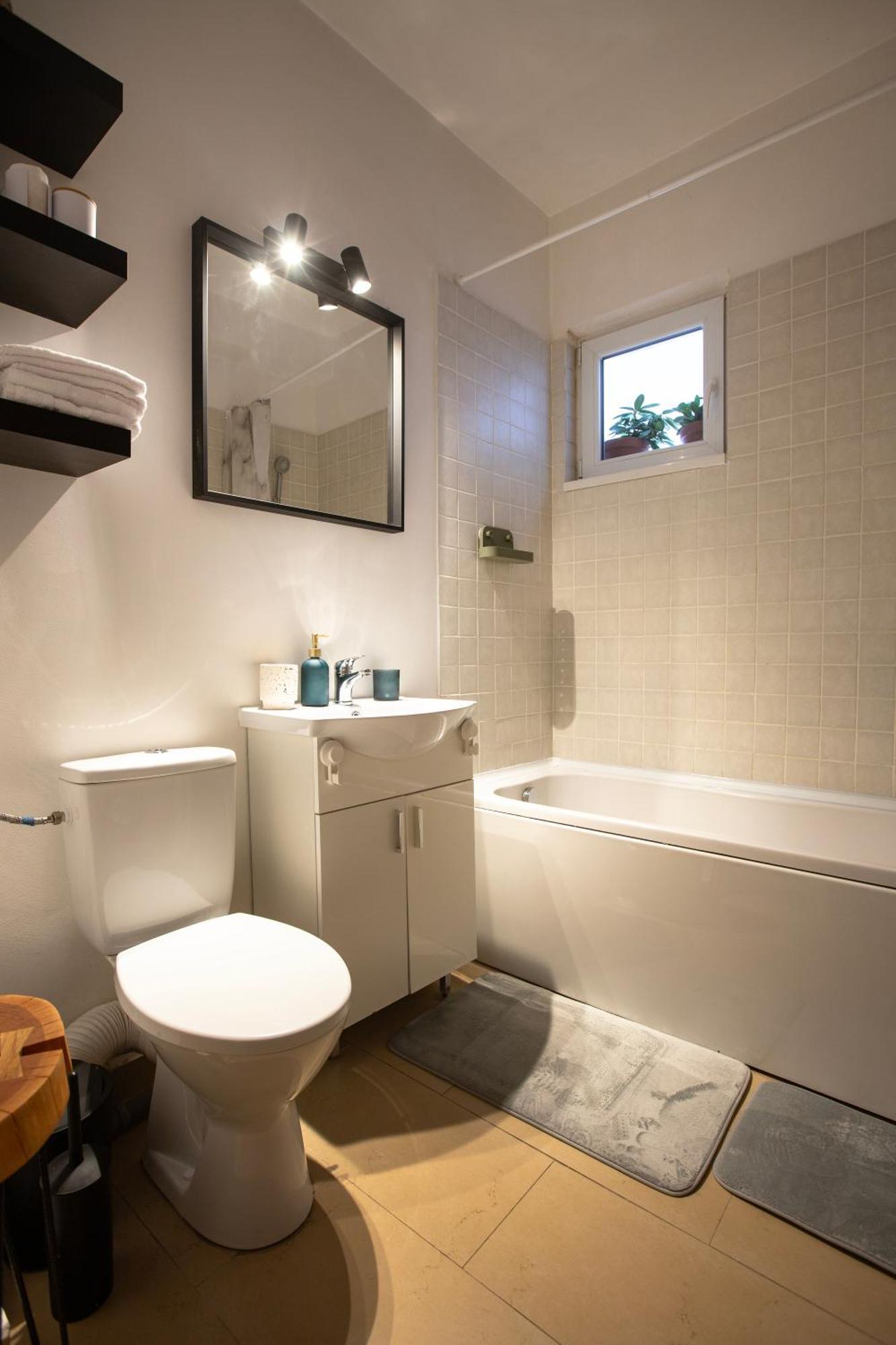 Ultracentral Hong Kong 3 Bdrm Apartment Bukareszt Zewnętrze zdjęcie